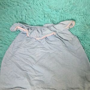 Off the shoulder crop shirt